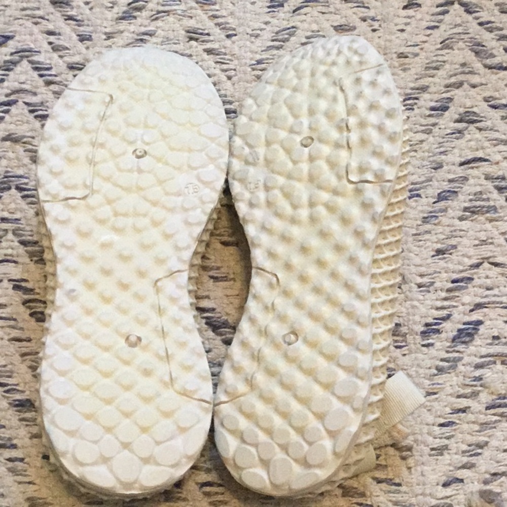 Sneakers - Picture 3 of 3